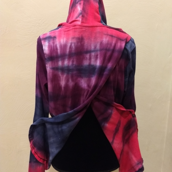 Balance Collection athleisure top - Picture 5 of 7